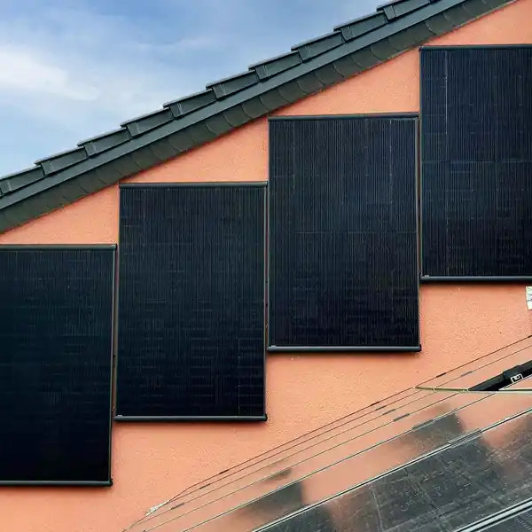 Wattstone WandPV Premium verdecktes Montagesystem vertikal Komplettset für 2 PV-Module